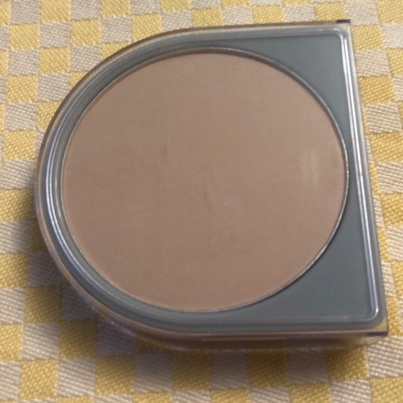 Mary Kay Dual Coverage Powder Foundation Beige 304